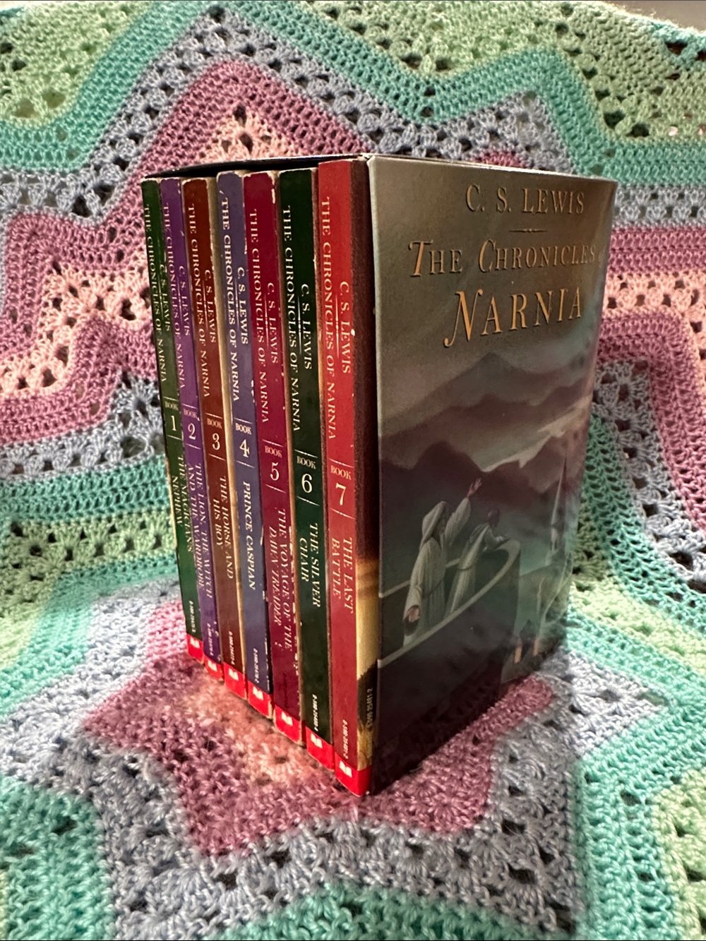 C.S. Lewis The Chronicles of Narnia 7-Book Boxed Set